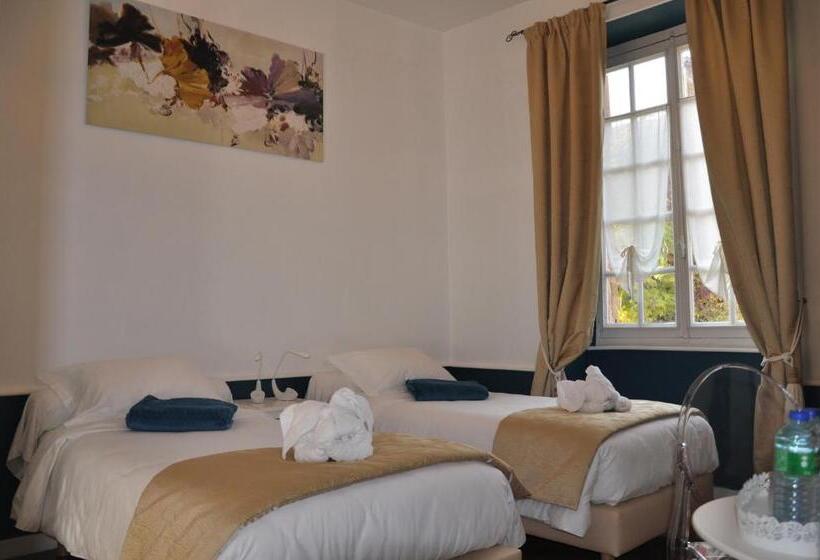 住宿加早餐  La Maison Du Prince De Condé