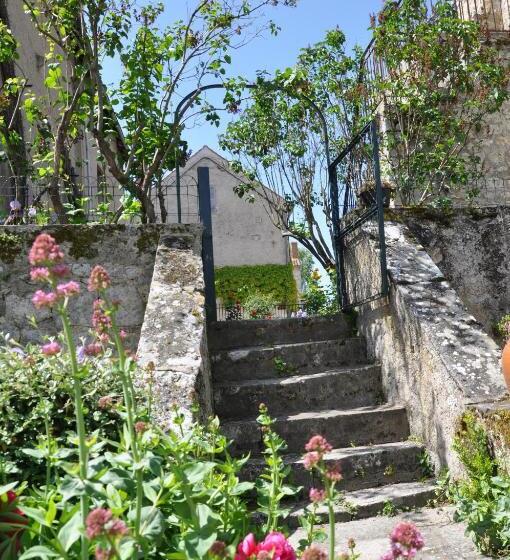 住宿加早餐  La Maison Du Prince De Condé