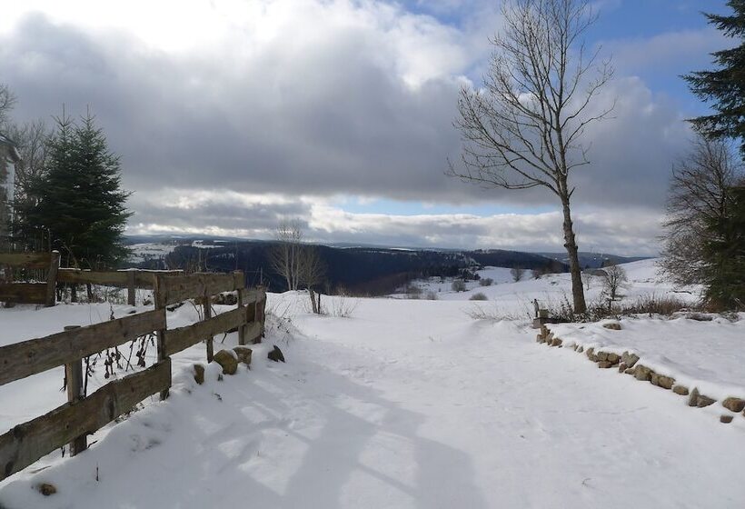 ベッドアンドブレックファースト L'arbrassous