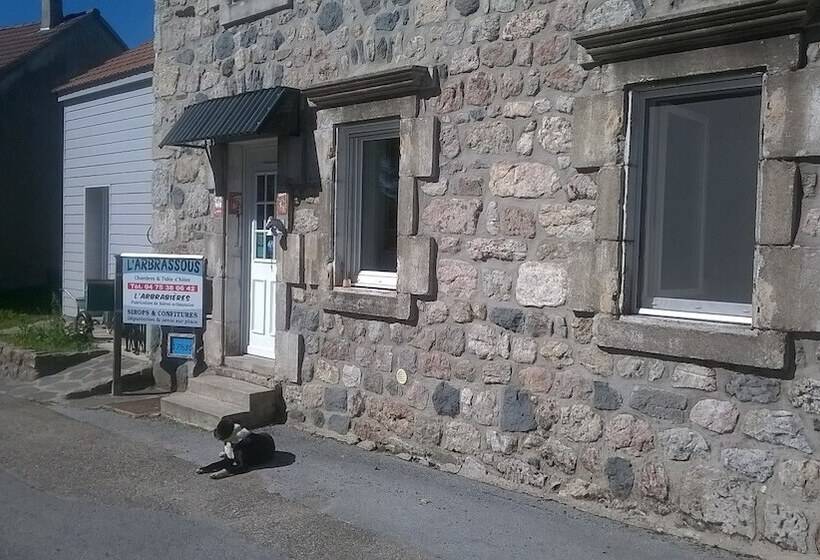 ベッドアンドブレックファースト L'arbrassous