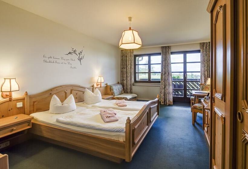 Berggasthof & Hotel Hinterrod