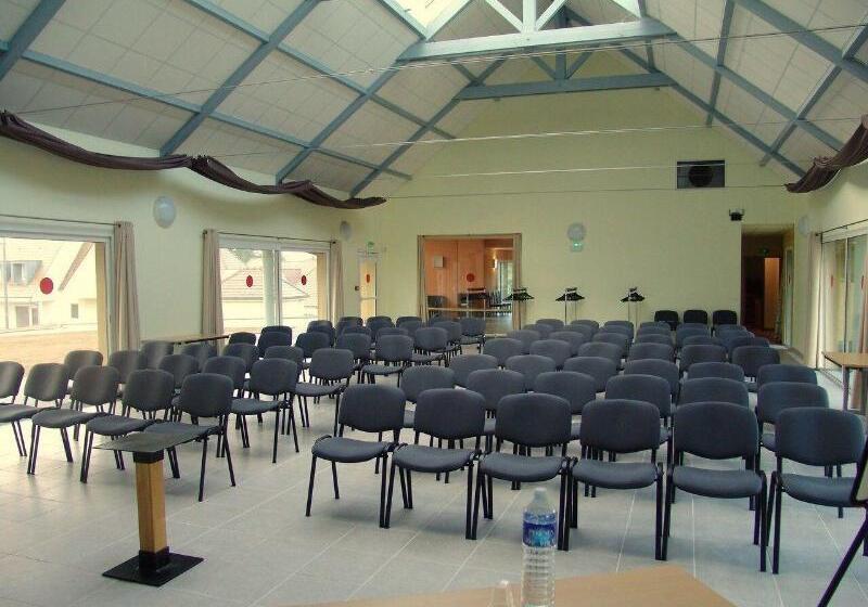 Brit Hotel Du Golf Le Lodge