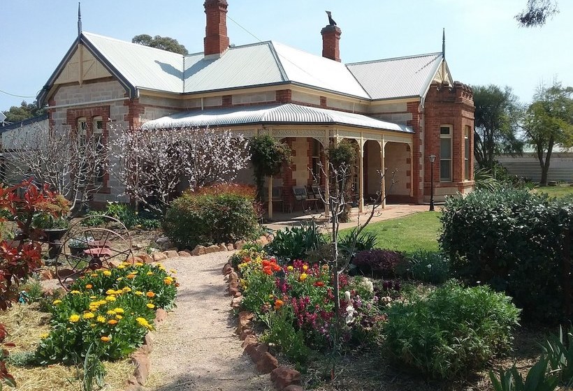 Cherry Tree Lodge Bed And Breakfast