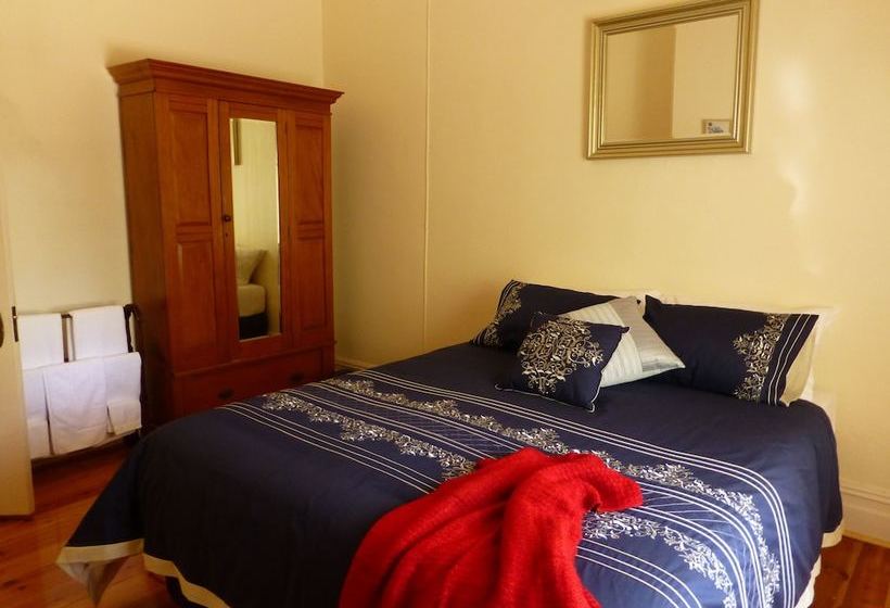 Cherry Tree Lodge Bed And Breakfast