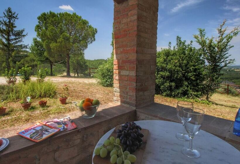 Elegant Cottage In Tuscany With Lake View And Private Garden