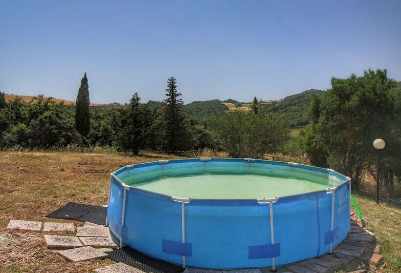 Elegant Cottage In Tuscany With Lake View And Private Garden