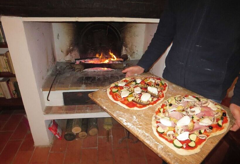 Elegant Cottage In Tuscany With Lake View And Private Garden