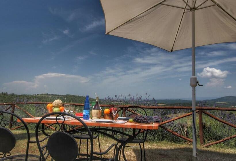 Elegant Cottage In Tuscany With Lake View And Private Garden