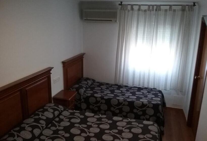 Hostal Cabrera