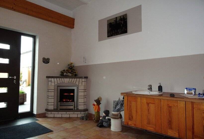 Отель Apartment Ahsbahs Suite Near Airport