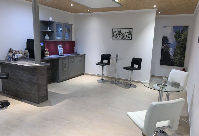 Отель Apartment Ahsbahs Suite Near Airport