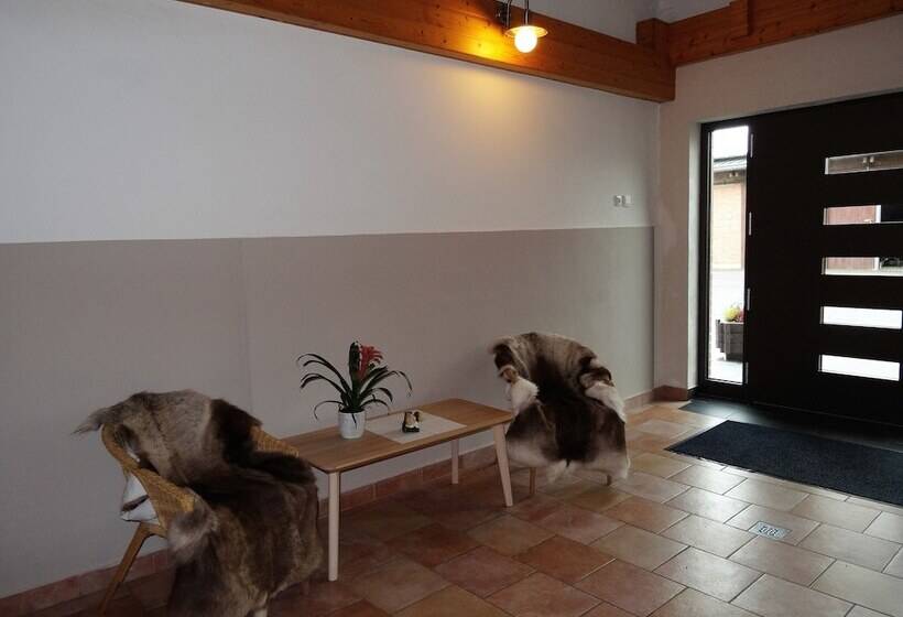 Отель Apartment Ahsbahs Suite Near Airport