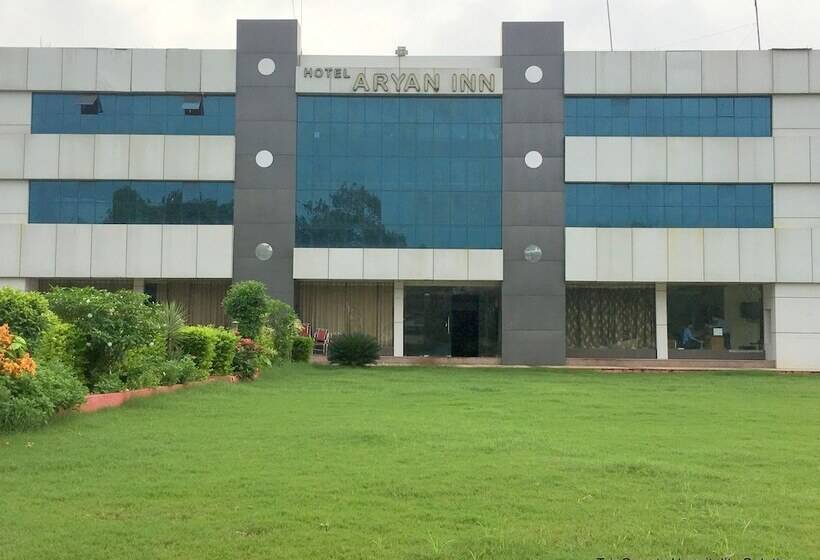 فندق Aryan Inn Lalitpur