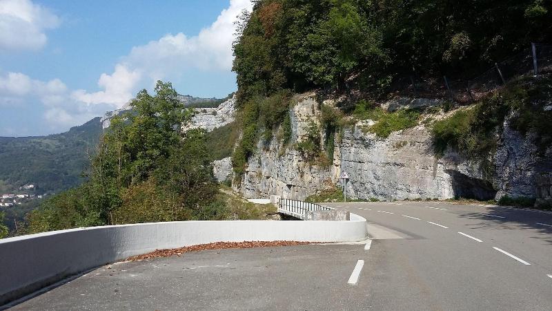 בית מלון כפרי Auberge Du Chateau De Joux