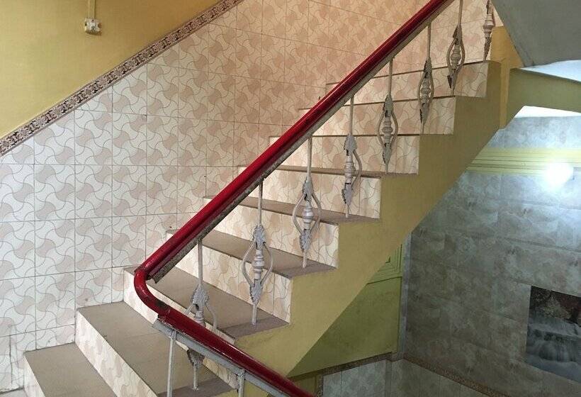 Отель Bundelkhand Palace