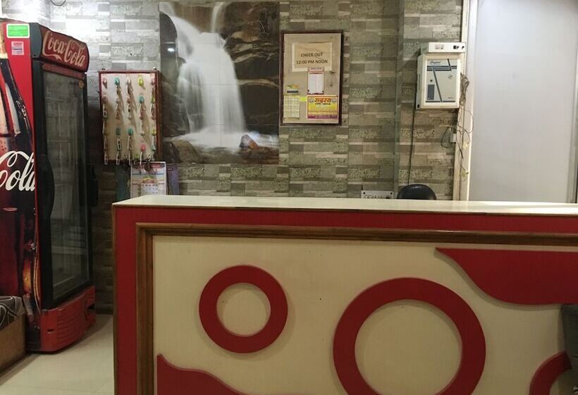 Отель Bundelkhand Palace