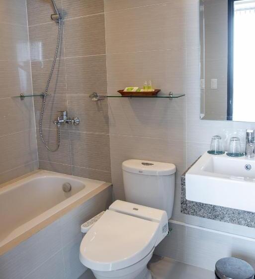 هتل C Suites At Mactan Newtown