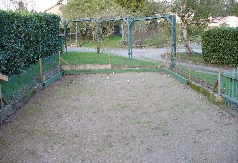 Отель Château Saint André