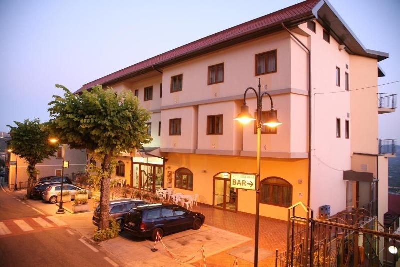 فندق Dell'arpa