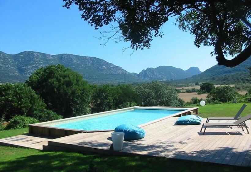 فندق Domaine De Blancardy