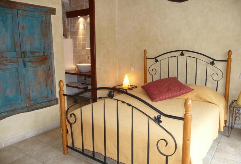 فندق Domaine De Blancardy