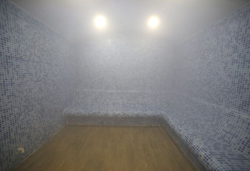 בית מלון כפרי Ema Ozturk Thermal