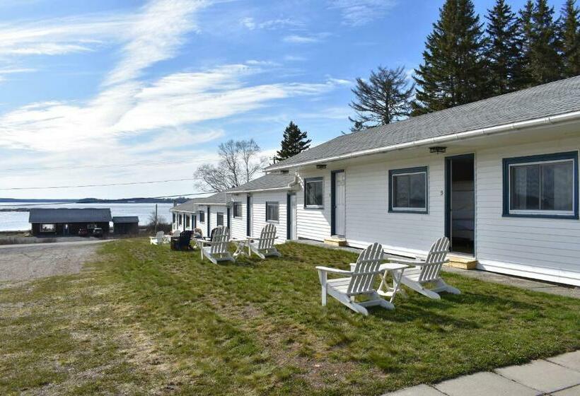 فندق Friars Bay Inn & Cottages