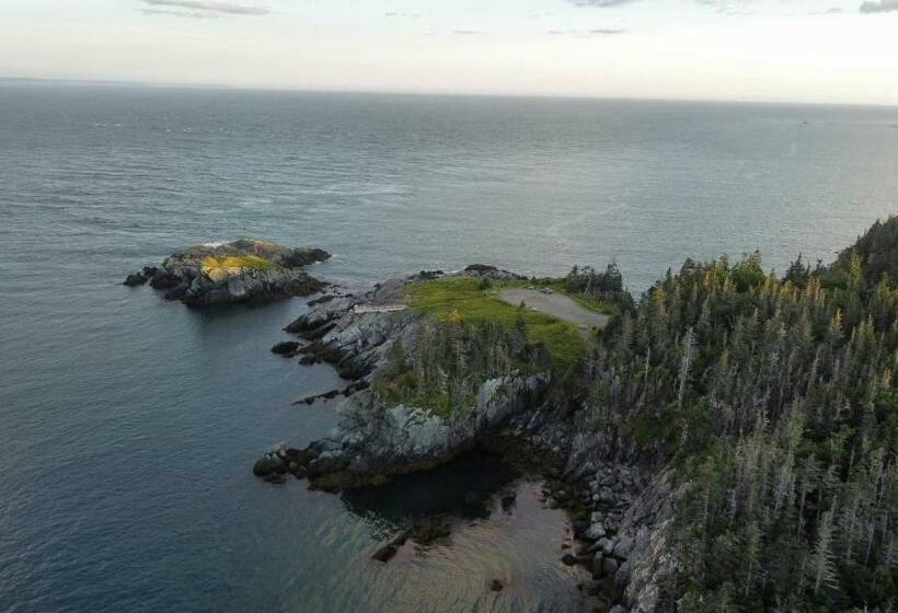 فندق Friars Bay Inn & Cottages