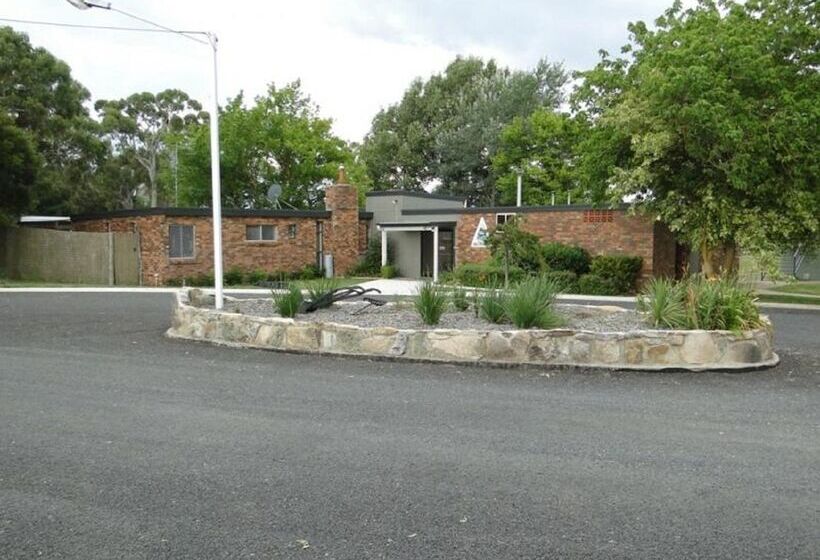 호텔 Guyra Summit Caravan Park