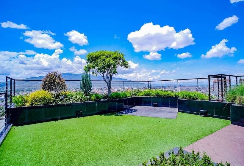 בית מלון כפרי Hic At Night Bazaar 721