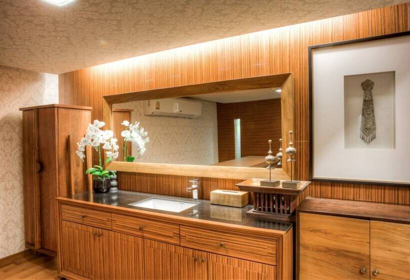 בית מלון כפרי Hic At Night Bazaar 721