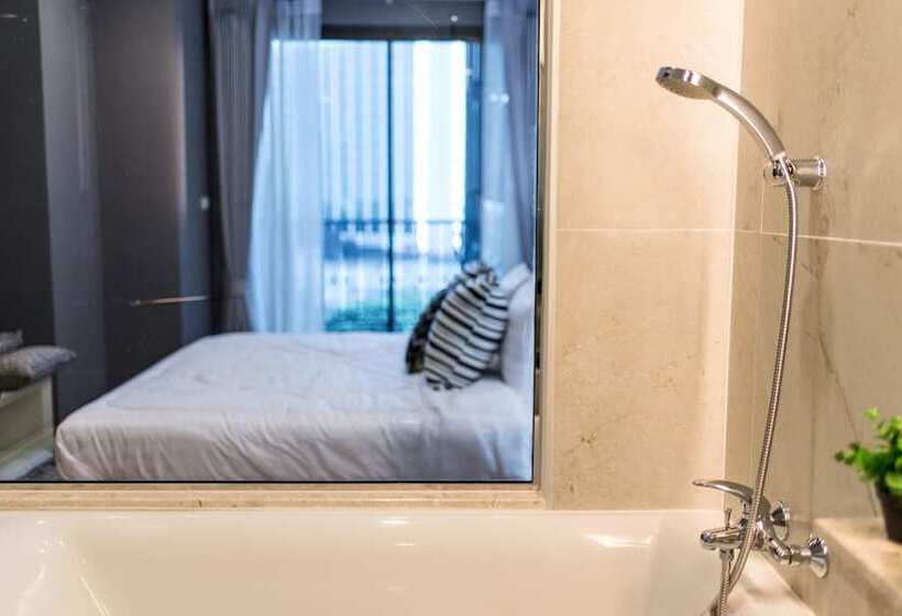 בית מלון כפרי Hic At Night Bazaar 721