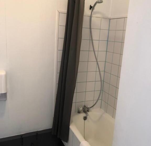 فندق Hôtel Du Port