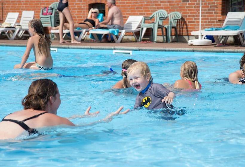 فندق Kongernes Feriepark Camping