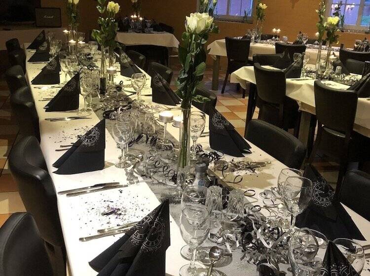 Отель Kongernes Feriepark Camping