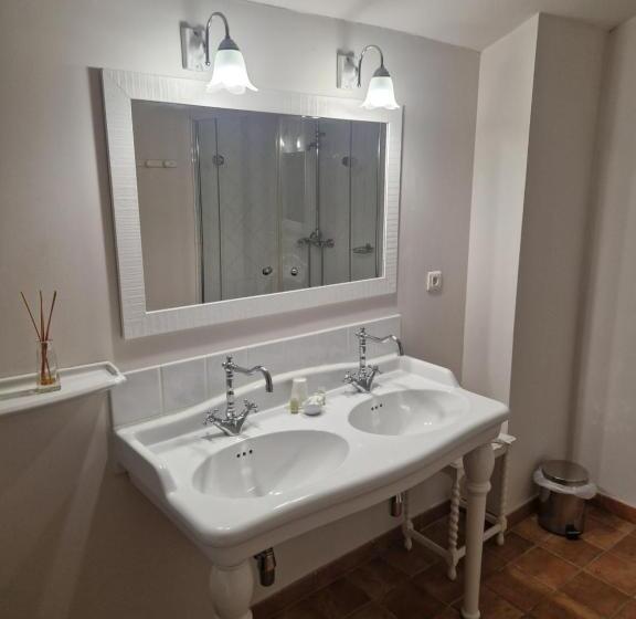 ホテル La Bastide Du Bois Breant