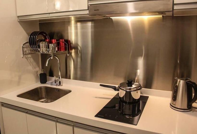 فندق Lego Suites Medini