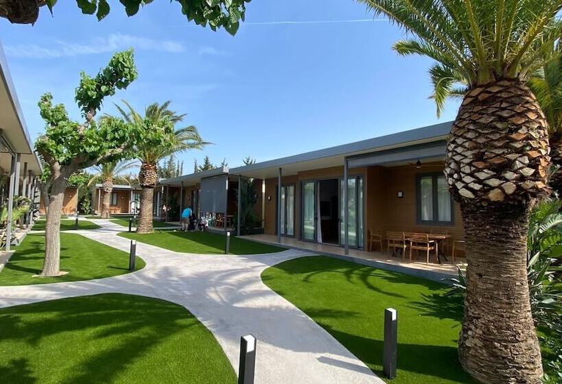 ホテル Playa Montroig Camping Resort