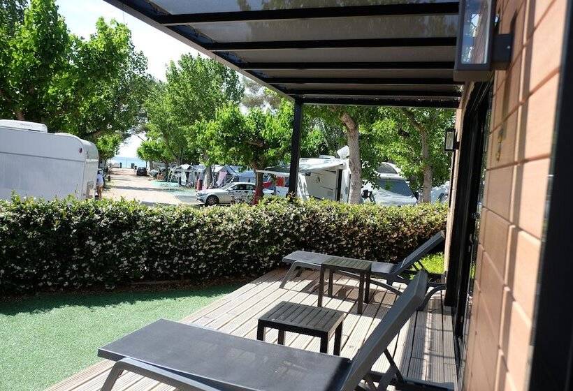 فندق Playa Montroig Camping Resort