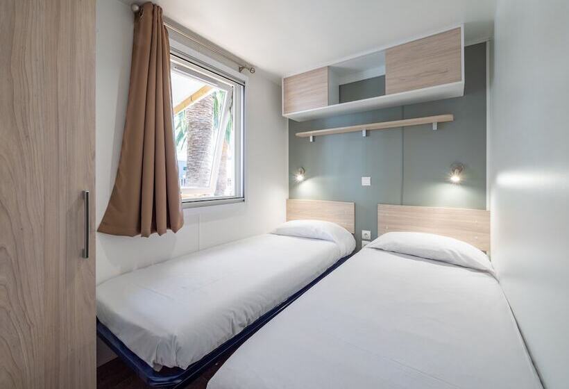 ホテル Playa Montroig Camping Resort