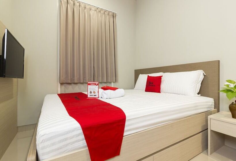 בית מלון כפרי Reddoorz Plus @ Patal Senayan