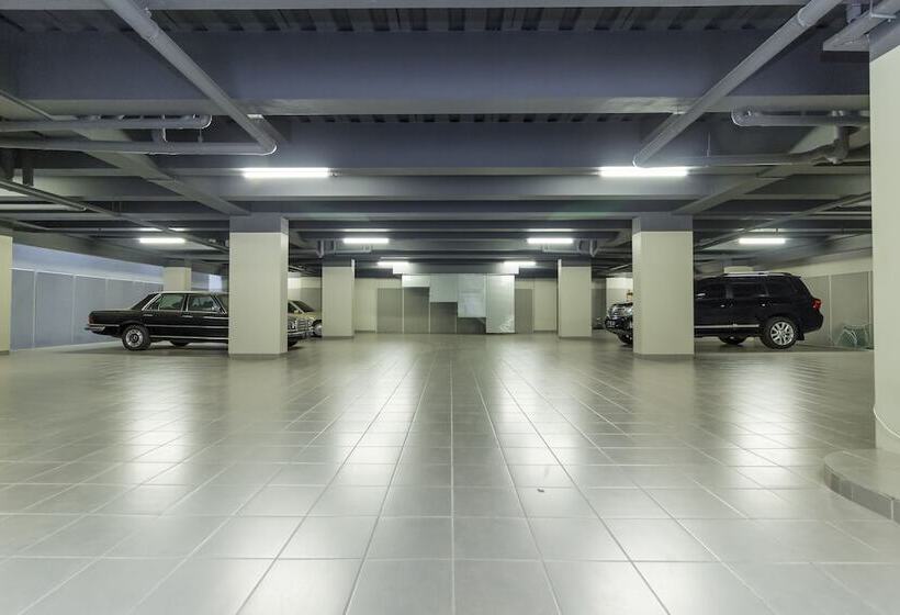 בית מלון כפרי Reddoorz Plus @ Patal Senayan