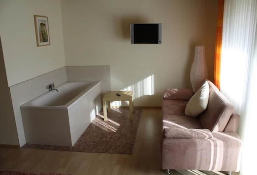 ホテル Restaurant Bastenhaus