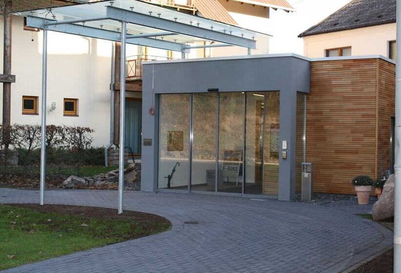 בית מלון כפרי Restaurant Bastenhaus