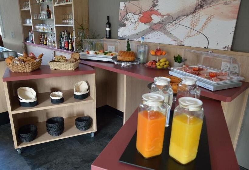 ホテル Restaurant Weingut Kapellenhof