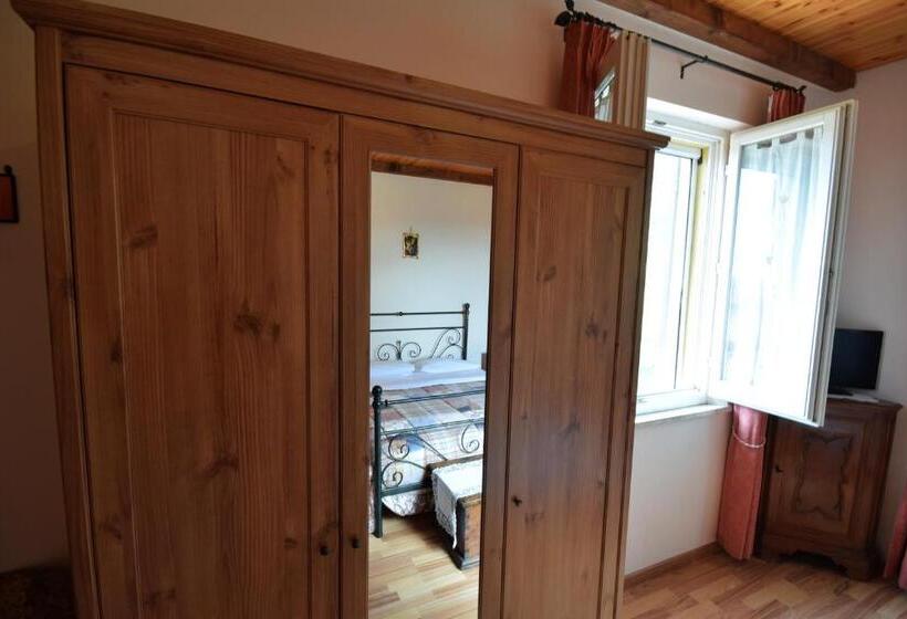 فندق ريفى Agriturismo Al Rifugio Divino