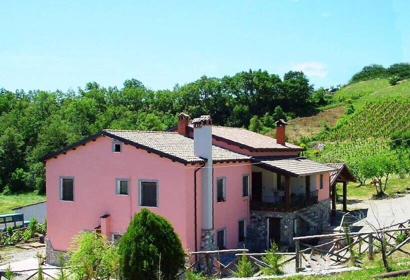 בית מלון כפרי Agriturismo Arcomano