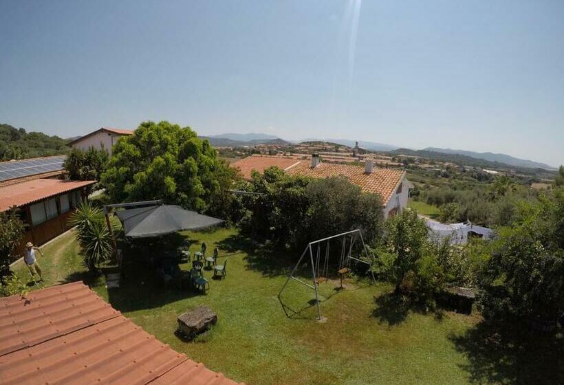 교외 호텔 Agriturismo Su Meurreddu