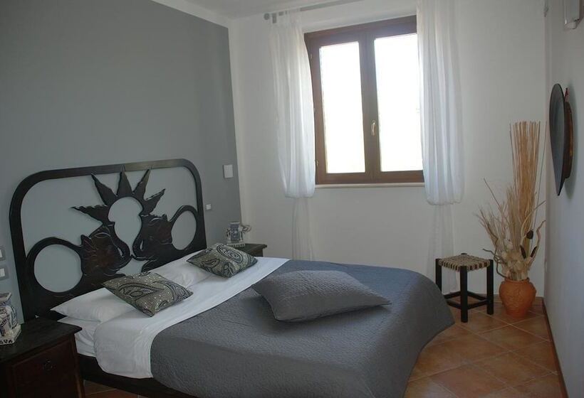 فندق ريفى Agriturismo Vecchia Monta