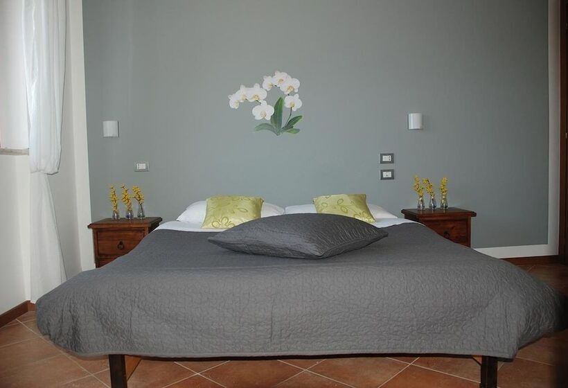 فندق ريفى Agriturismo Vecchia Monta